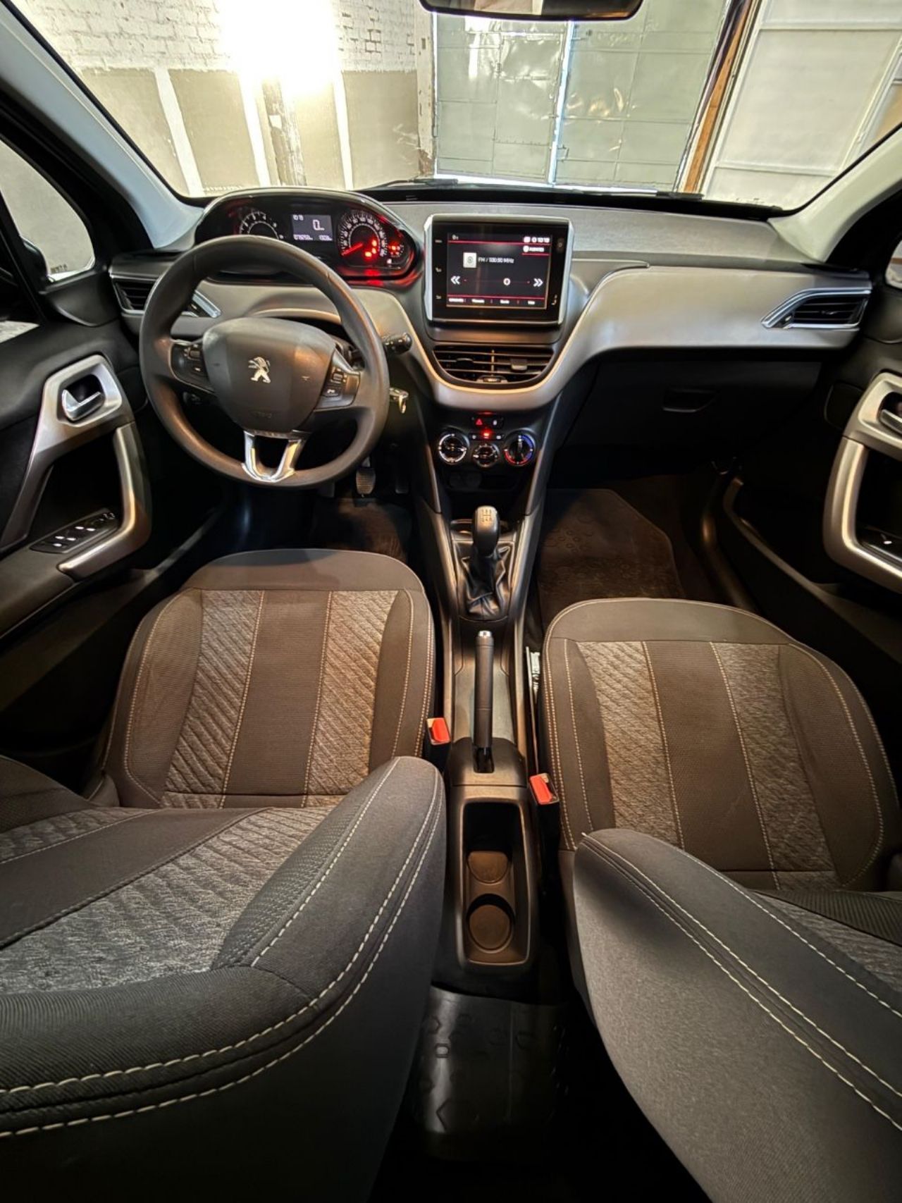 Peugeot 208 Usado Financiado en Mendoza, deRuedas