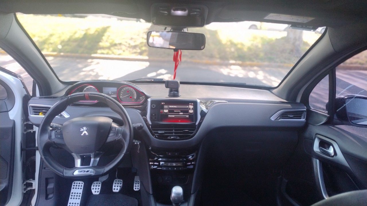 Peugeot 208 Usado en Mendoza, deRuedas