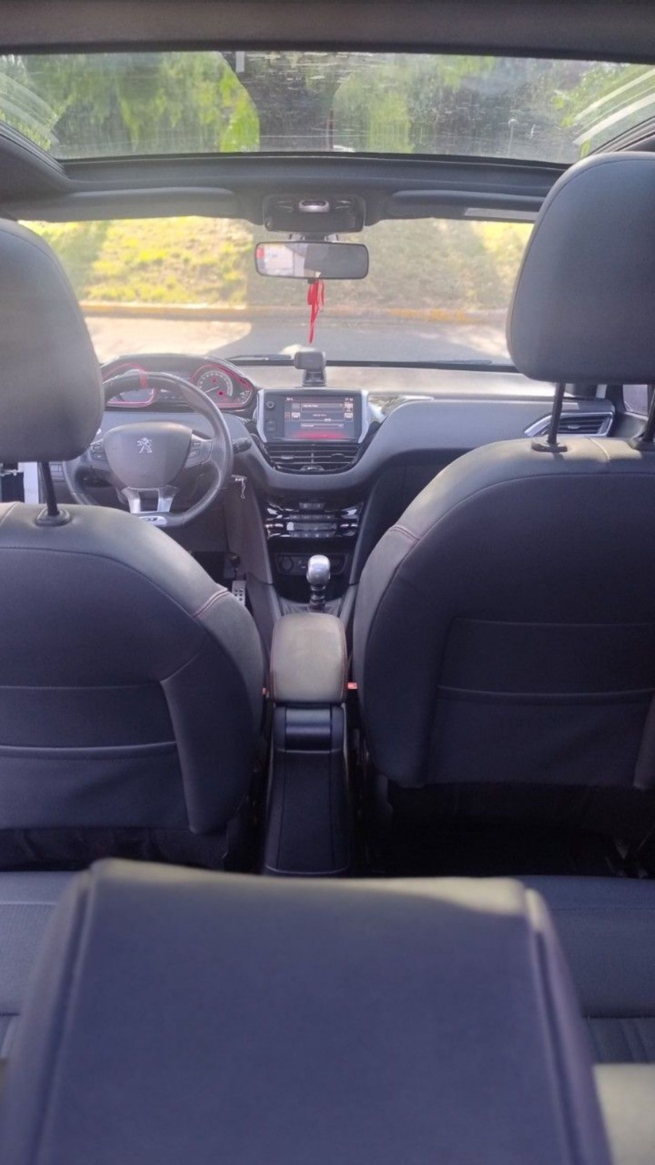 Peugeot 208 Usado en Mendoza, deRuedas
