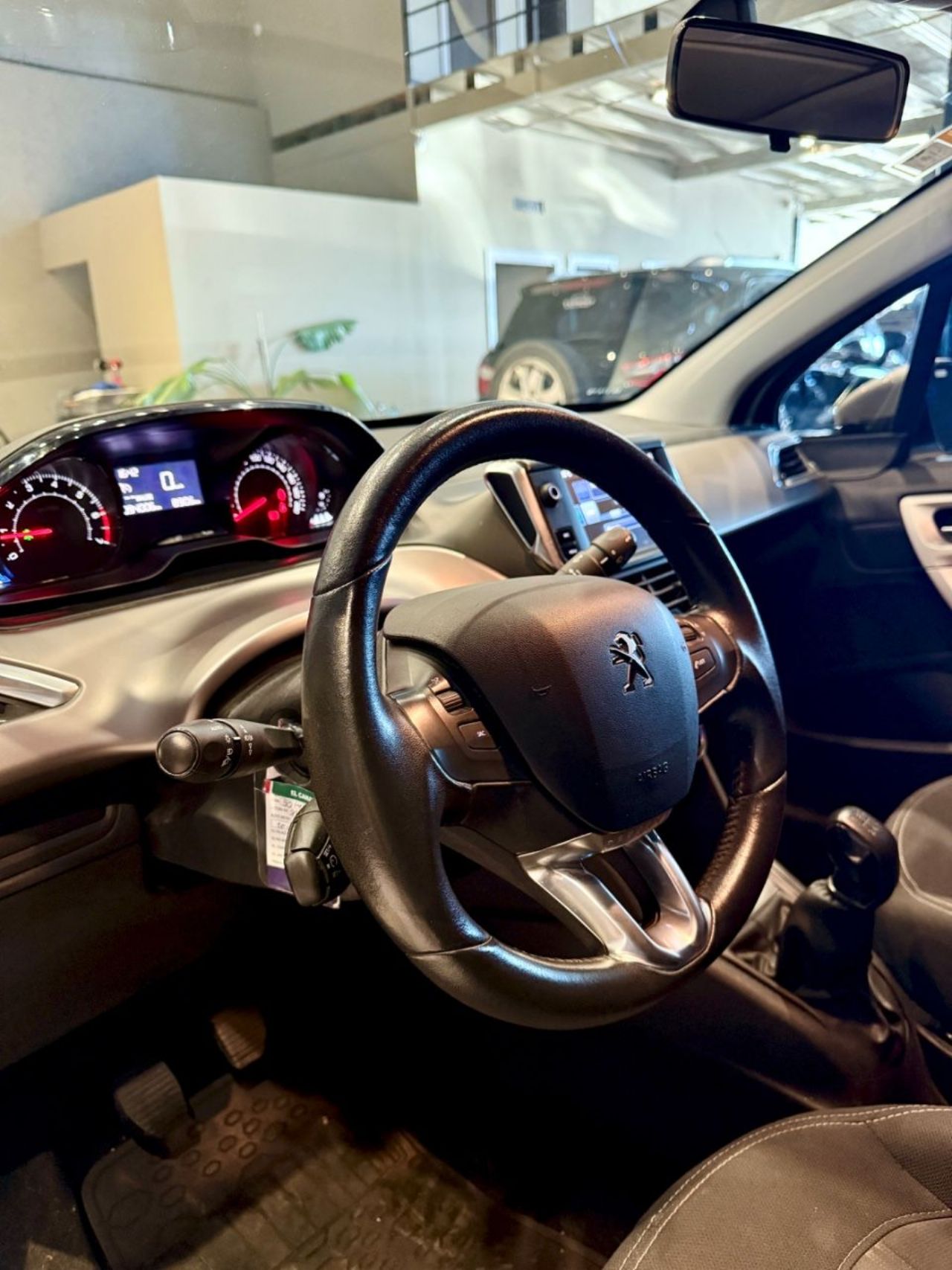 Peugeot 208 Usado Financiado en Córdoba, deRuedas