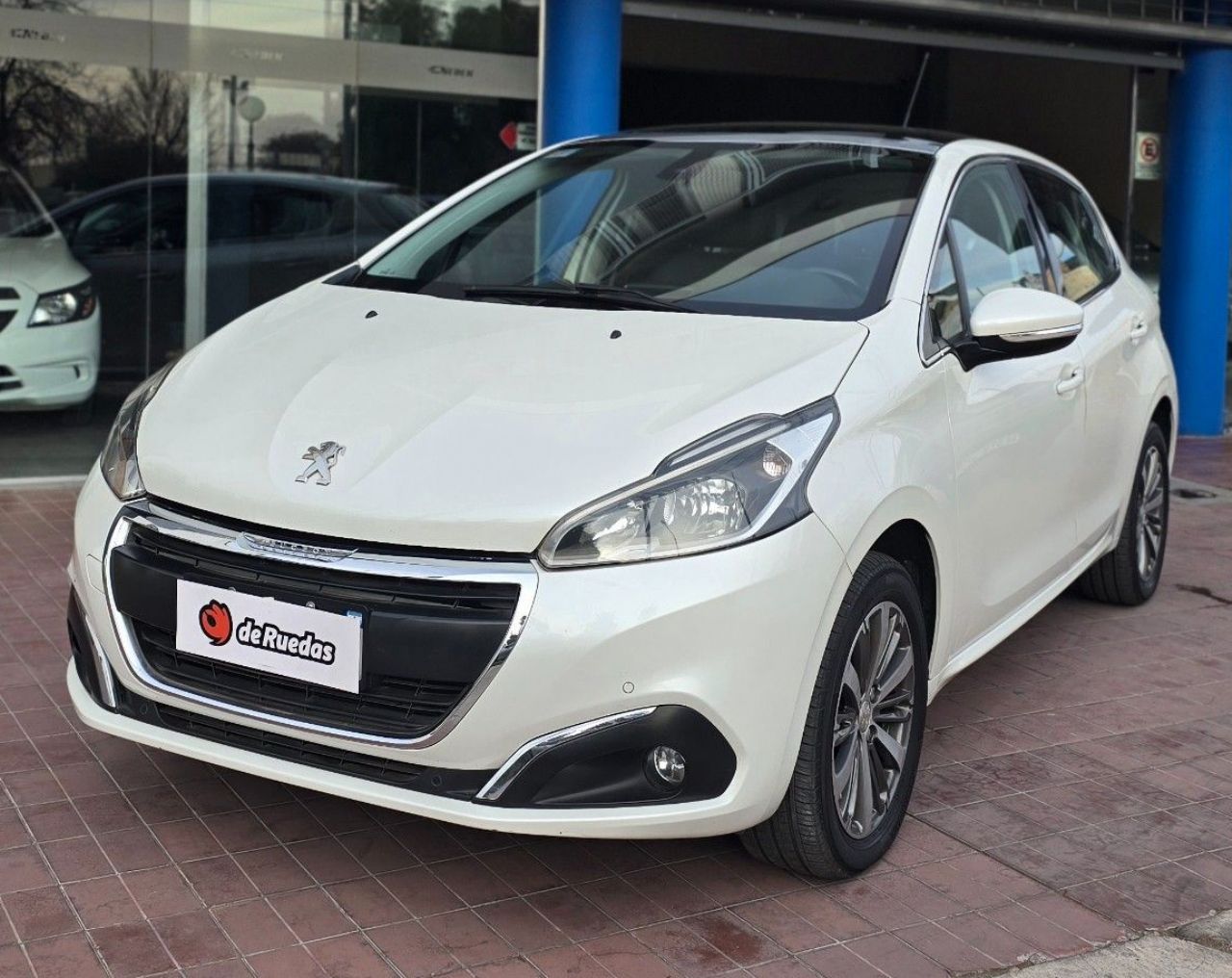 Peugeot 208 Usado Financiado en Mendoza, deRuedas