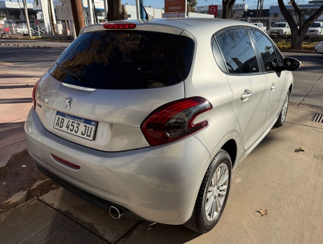 Peugeot 208 Usado en Mendoza, deRuedas