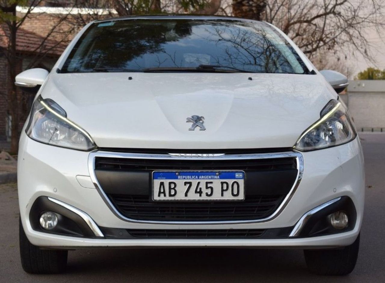 Peugeot 208 Usado en Mendoza, deRuedas