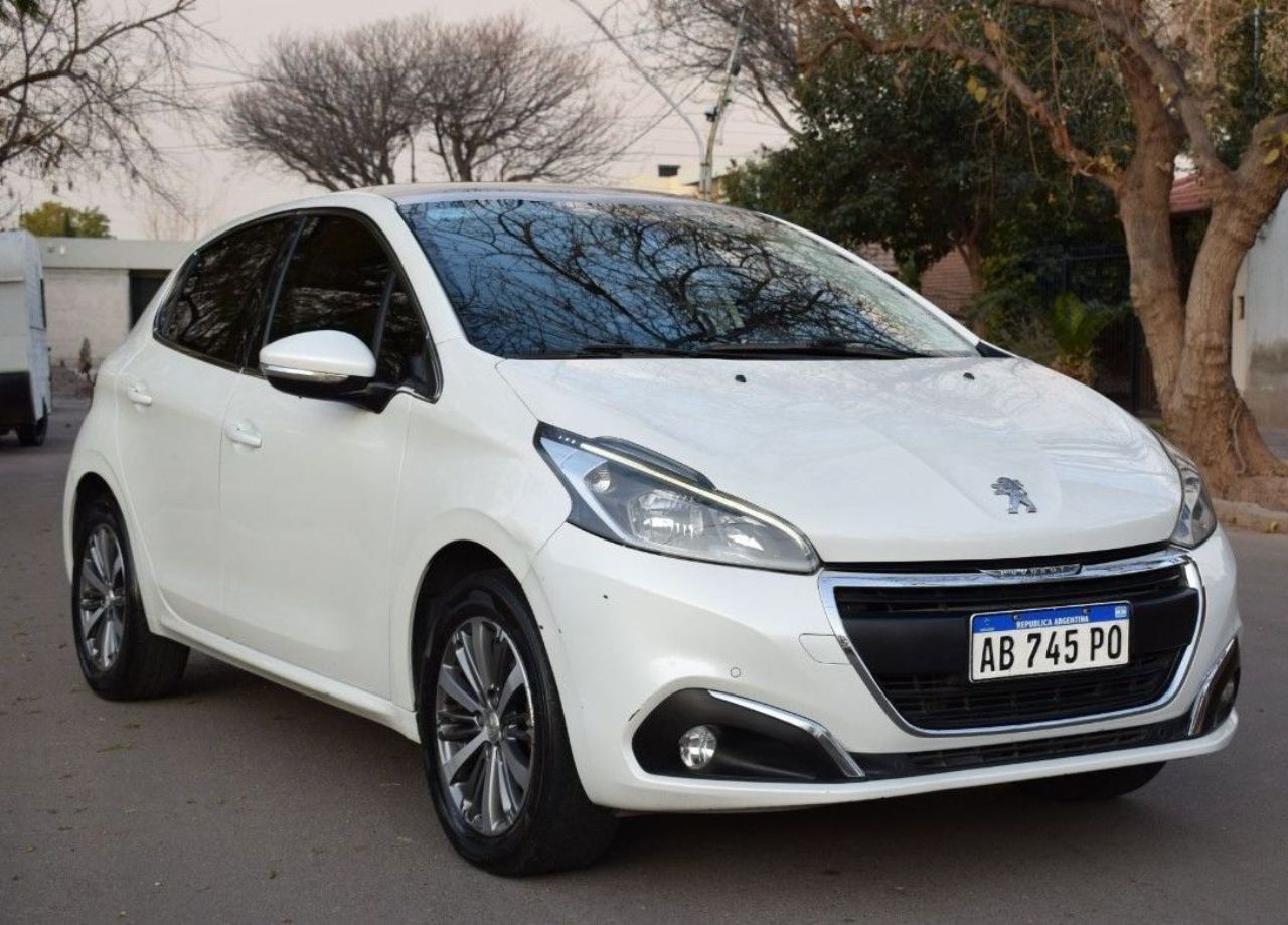 Peugeot 208 Usado en Mendoza, deRuedas