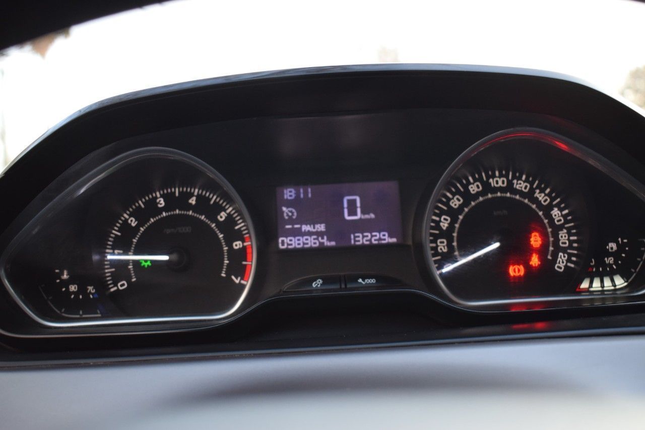 Peugeot 208 Usado en Mendoza, deRuedas