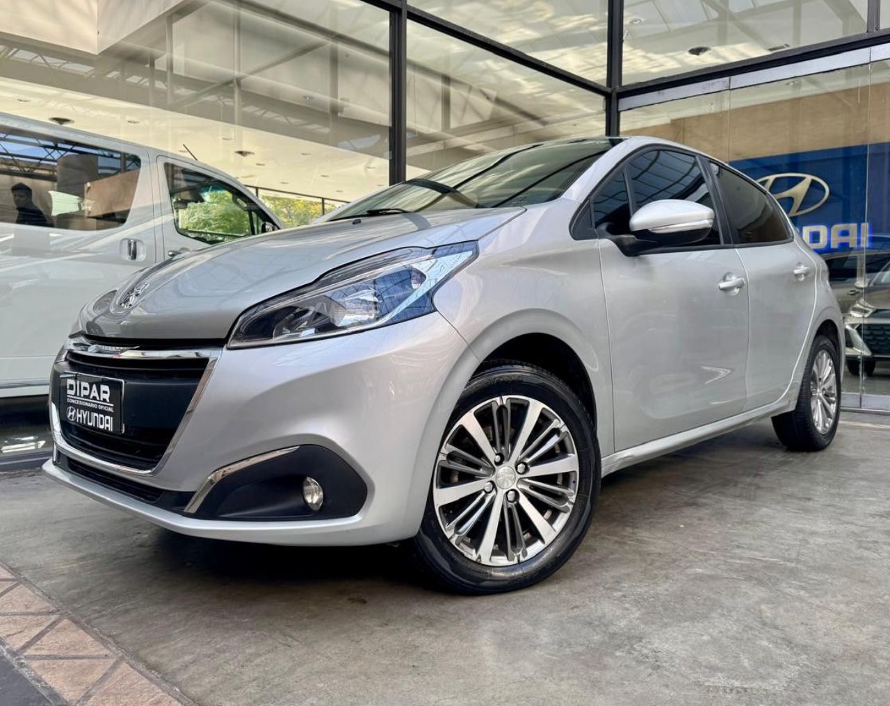 Peugeot 208 Usado en Mendoza, deRuedas