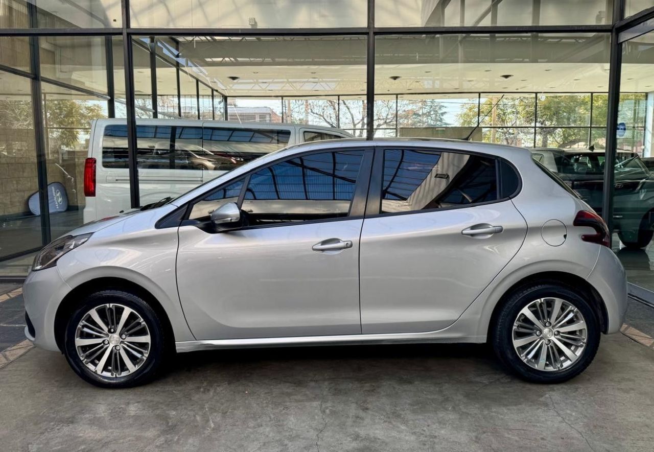 Peugeot 208 Usado en Mendoza, deRuedas