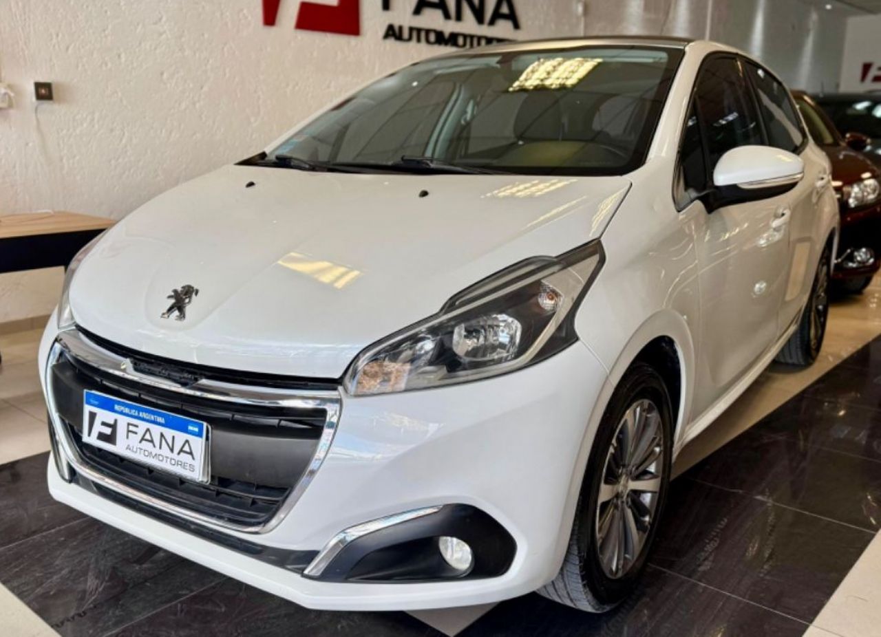 Peugeot 208 Usado Financiado en Mendoza, deRuedas