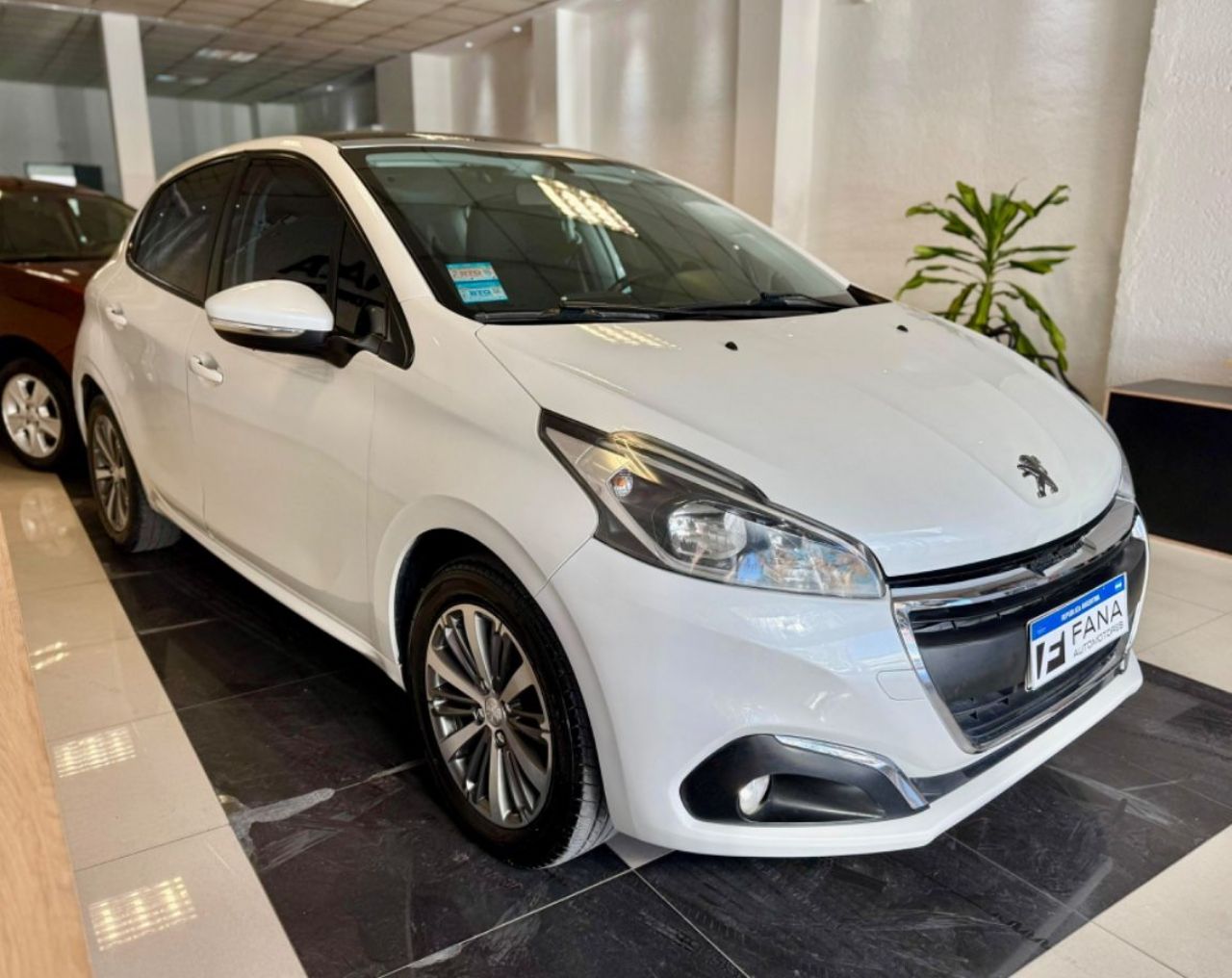 Peugeot 208 Usado Financiado en Mendoza, deRuedas