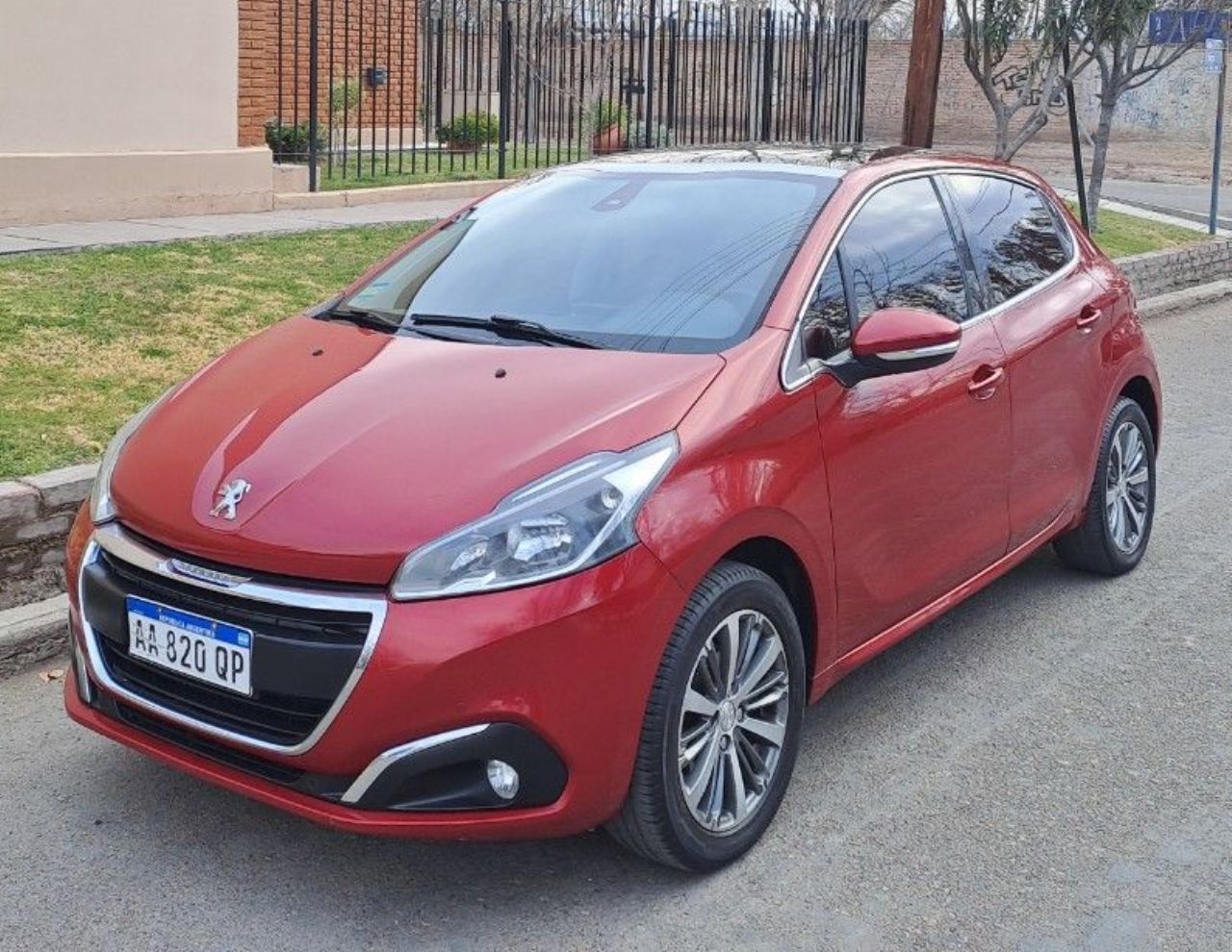 Peugeot 208 Usado en Mendoza, deRuedas