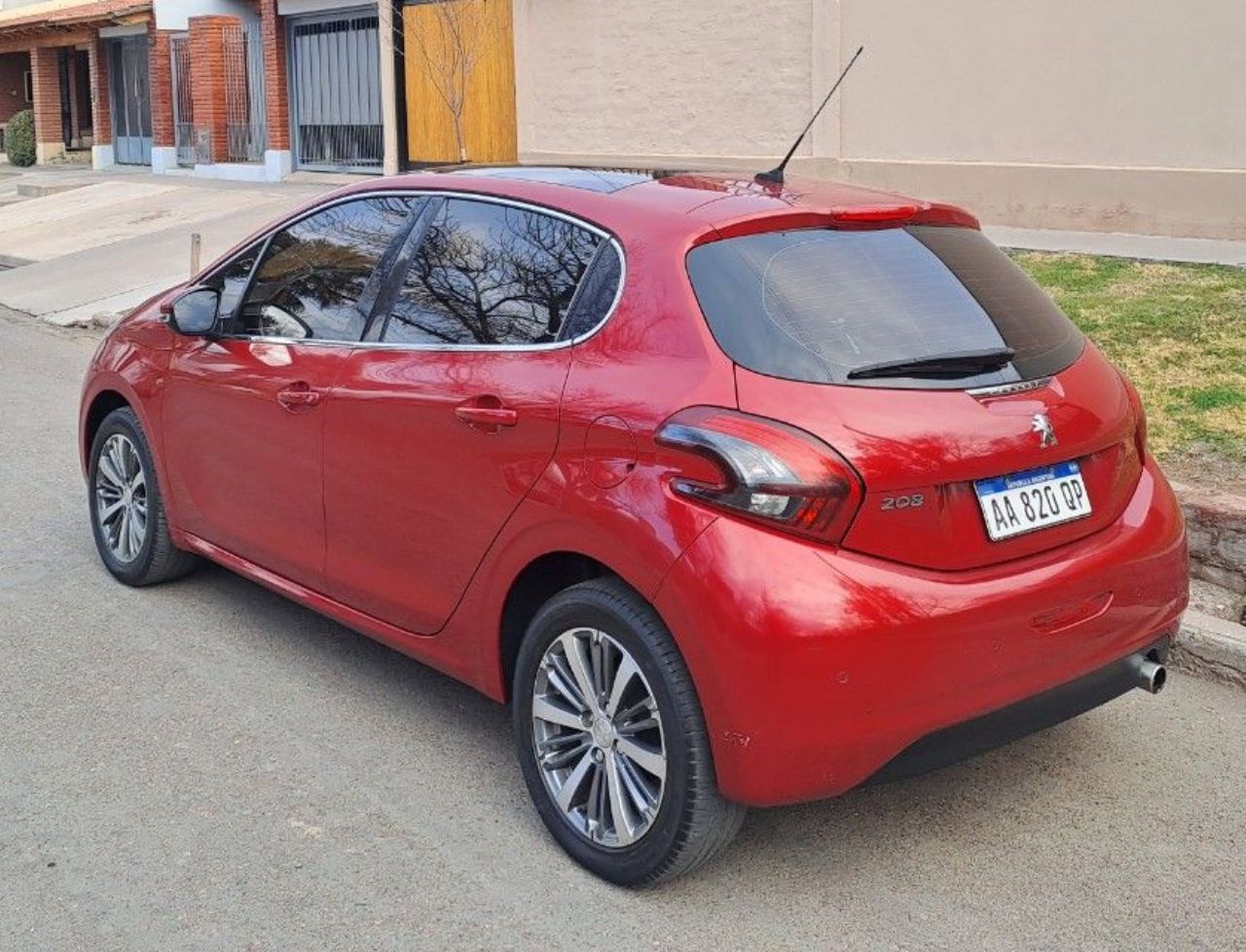 Peugeot 208 Usado en Mendoza, deRuedas