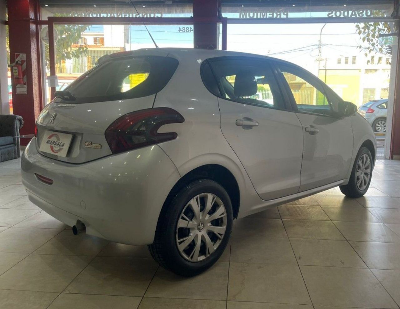 Peugeot 208 Usado Financiado en Mendoza, deRuedas