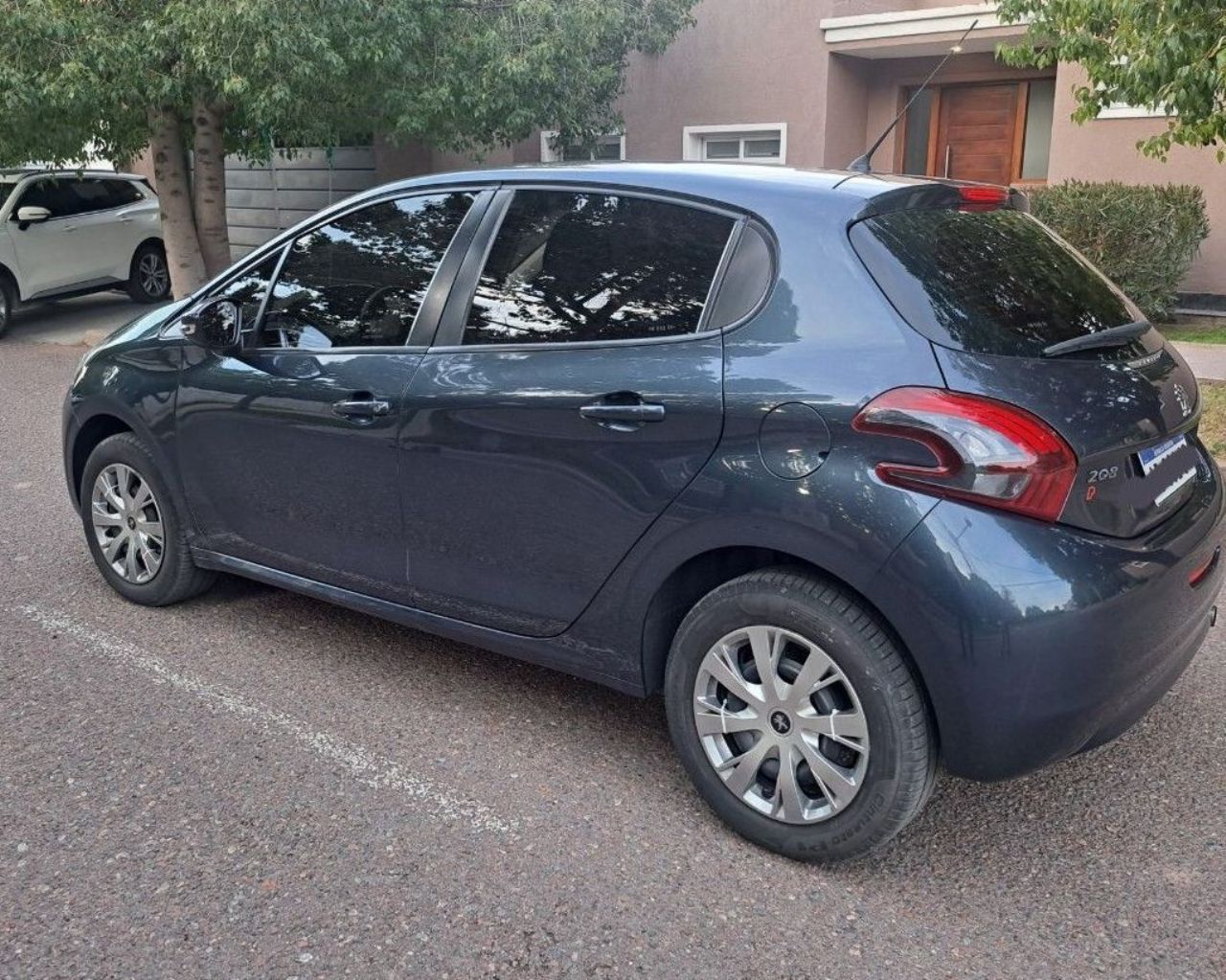 Peugeot 208 Usado en Mendoza, deRuedas
