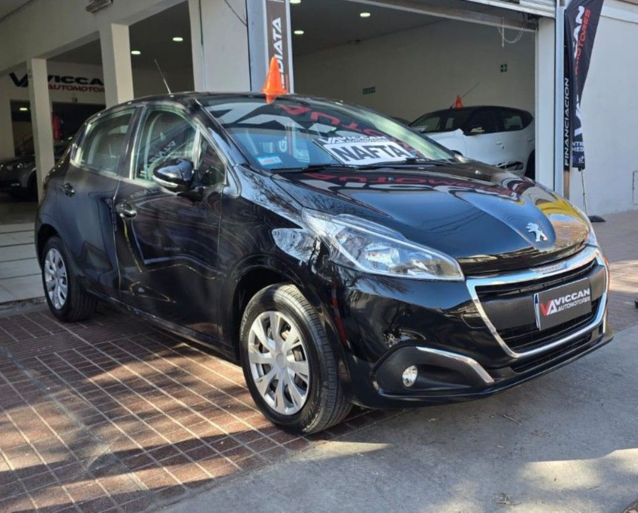 Peugeot 208 Usado Financiado en Mendoza, deRuedas