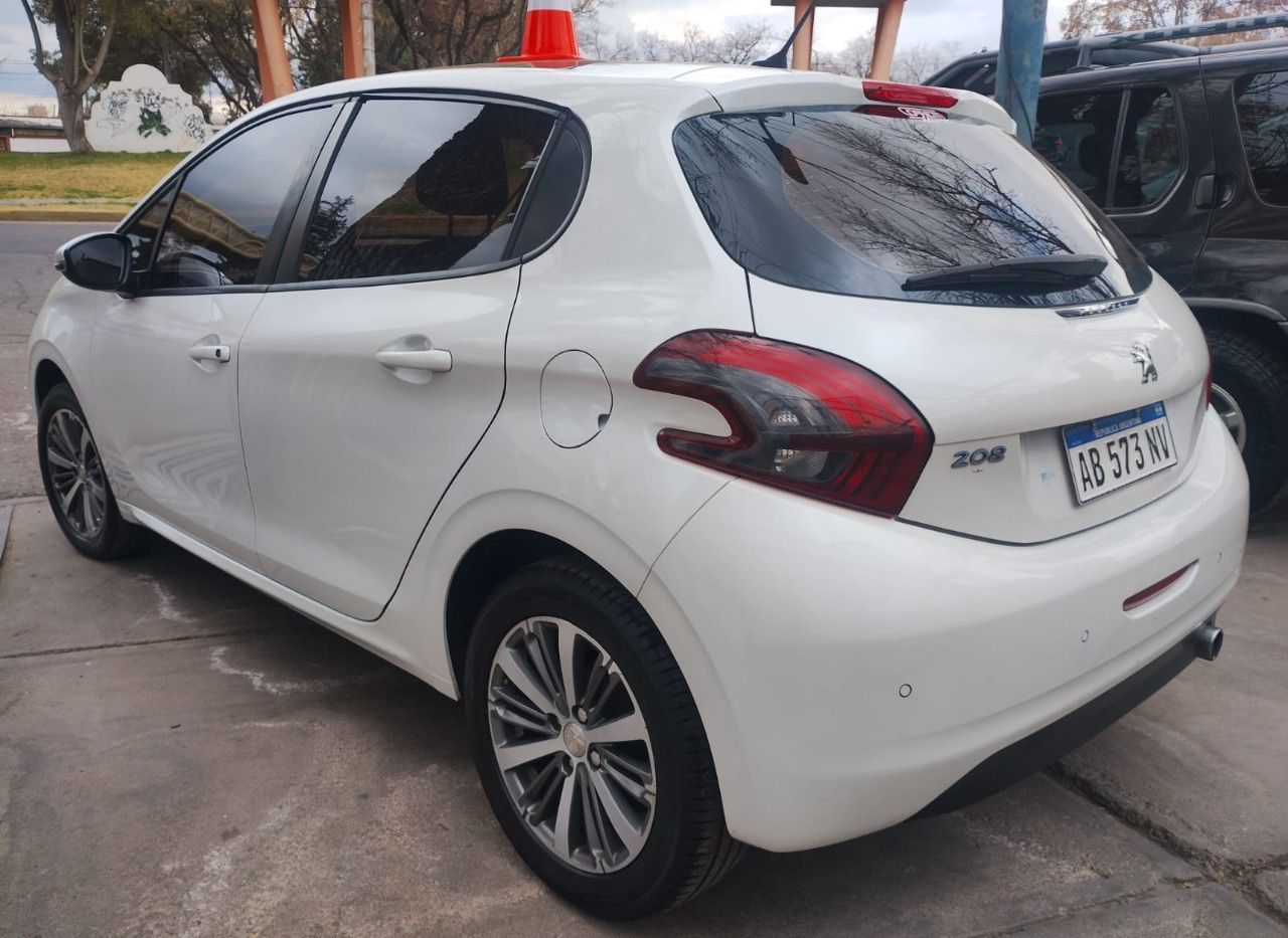 Peugeot 208 Usado en Mendoza, deRuedas
