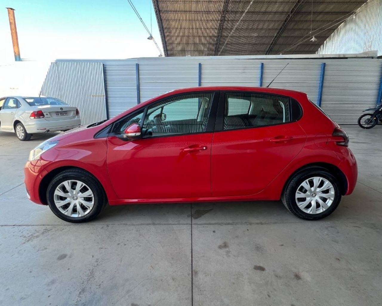 Peugeot 208 Usado Financiado en Mendoza, deRuedas