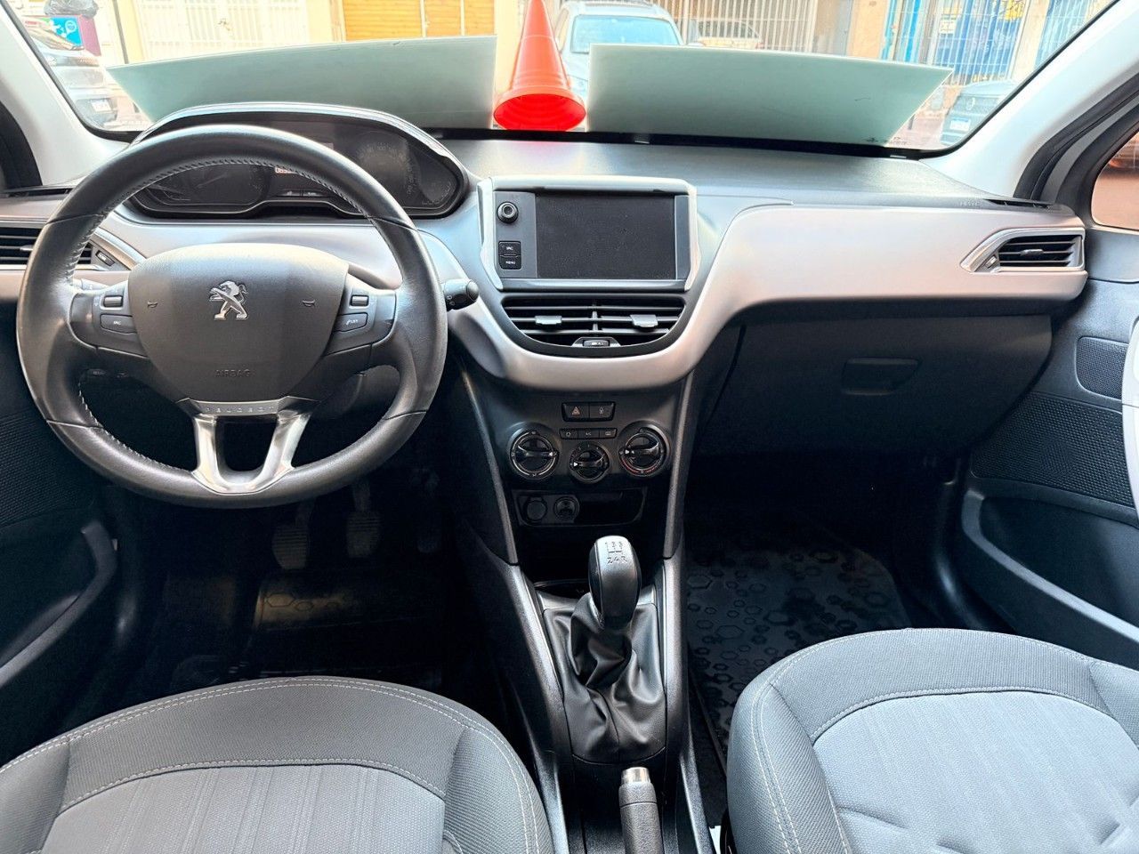 Peugeot 208 Usado Financiado en Mendoza, deRuedas