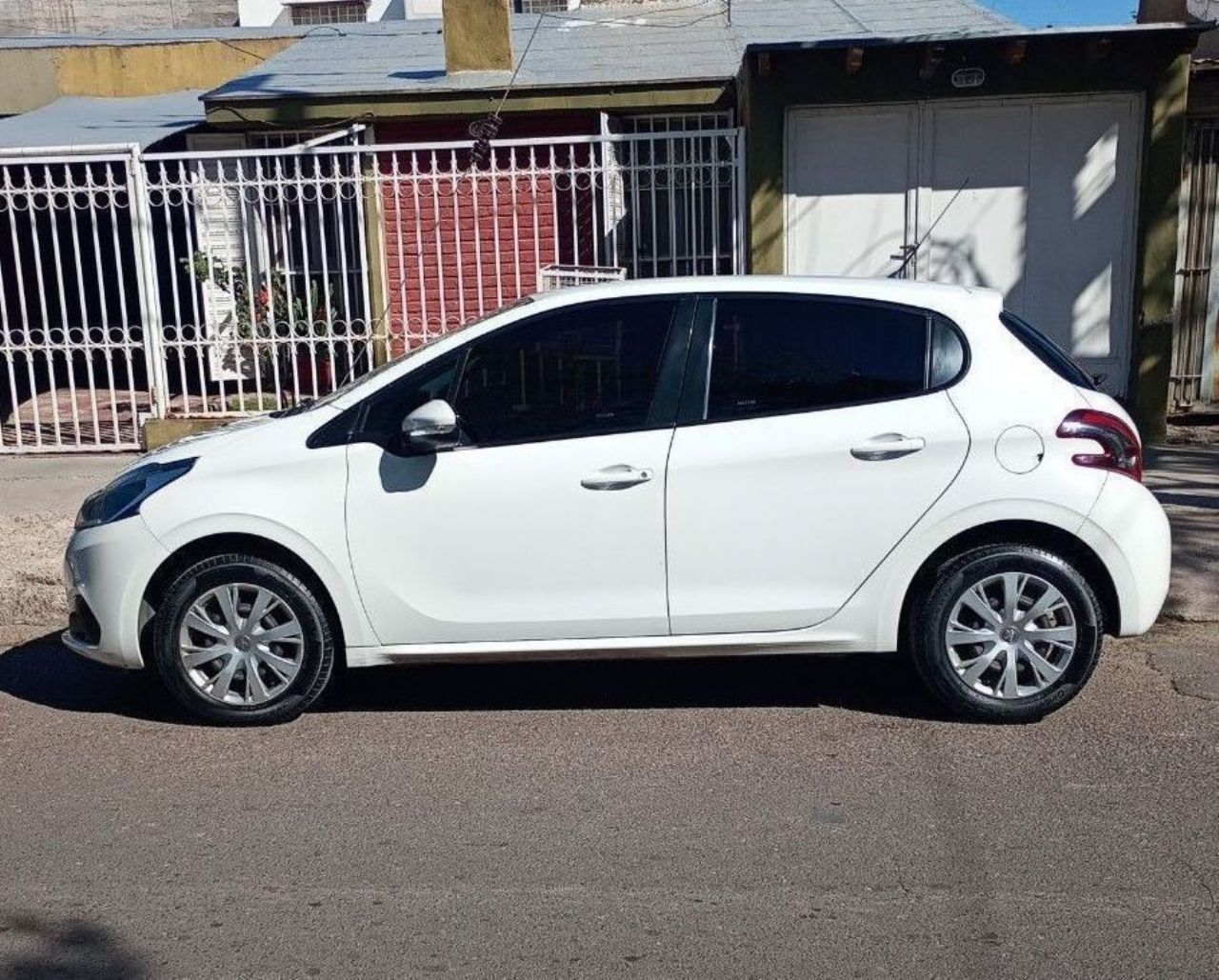 Peugeot 208 Usado en Mendoza, deRuedas