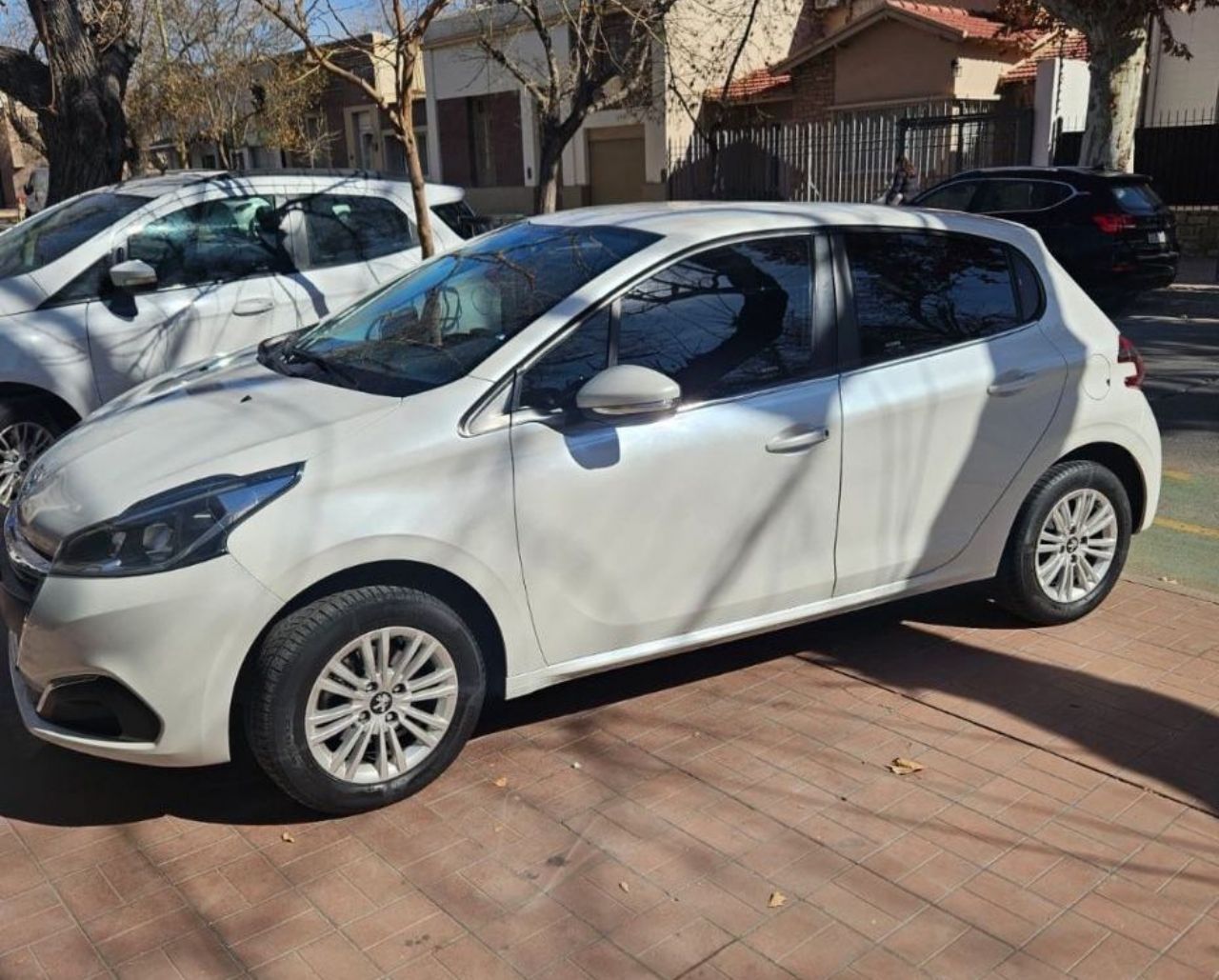 Peugeot 208 Usado en Mendoza, deRuedas