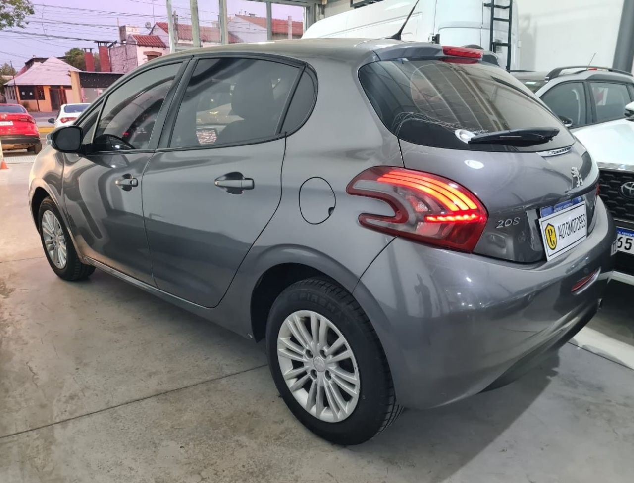 Peugeot 208 Usado en Mendoza, deRuedas