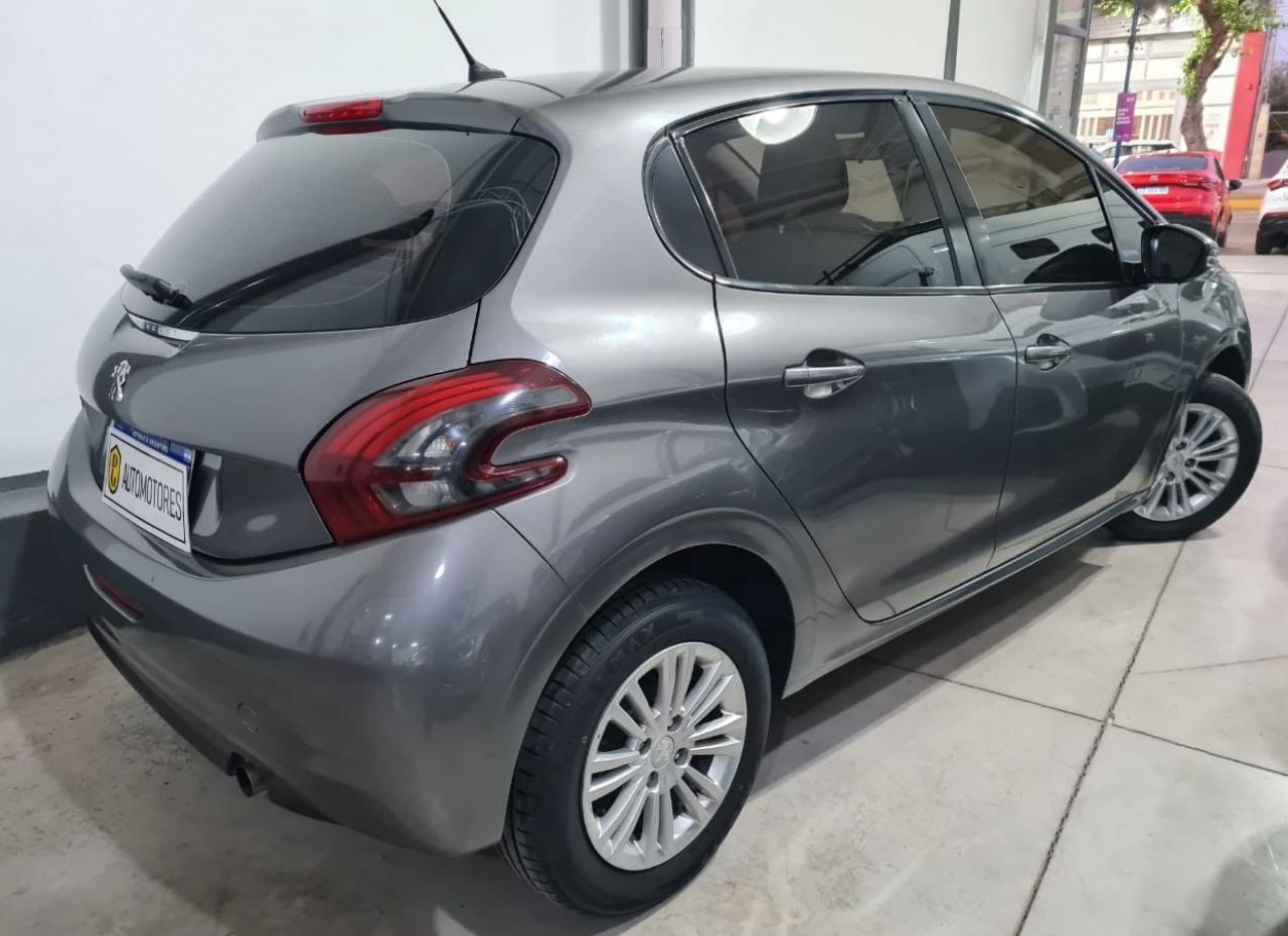 Peugeot 208 Usado en Mendoza, deRuedas