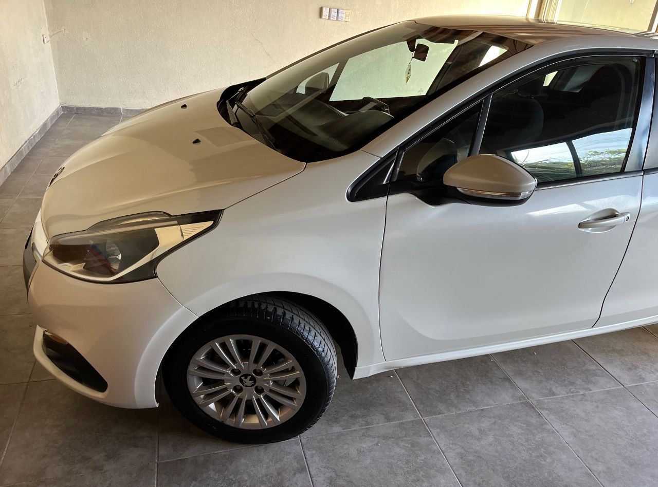 Peugeot 208 Usado en Mendoza, deRuedas