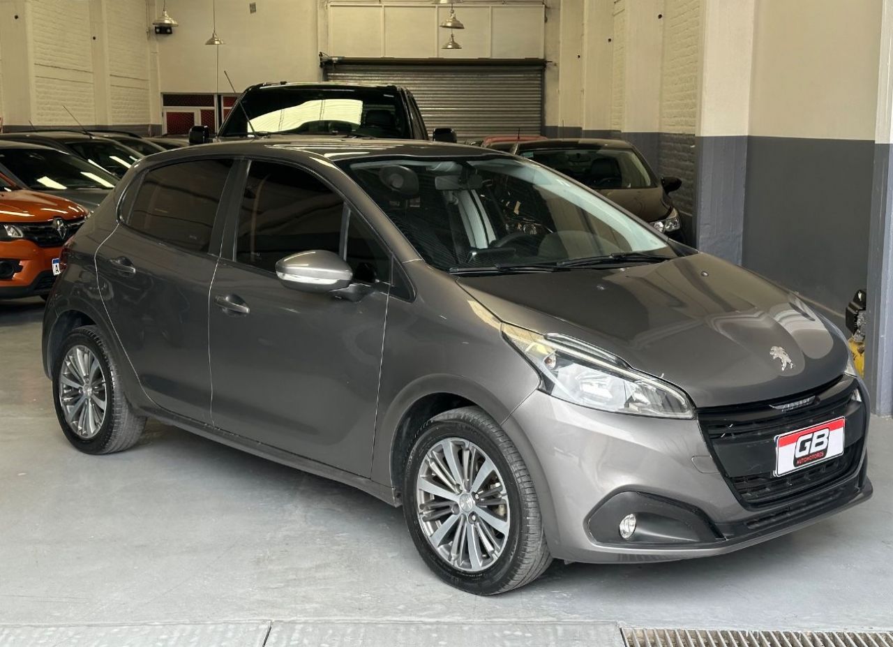 Peugeot 208 Usado Financiado en Mendoza, deRuedas