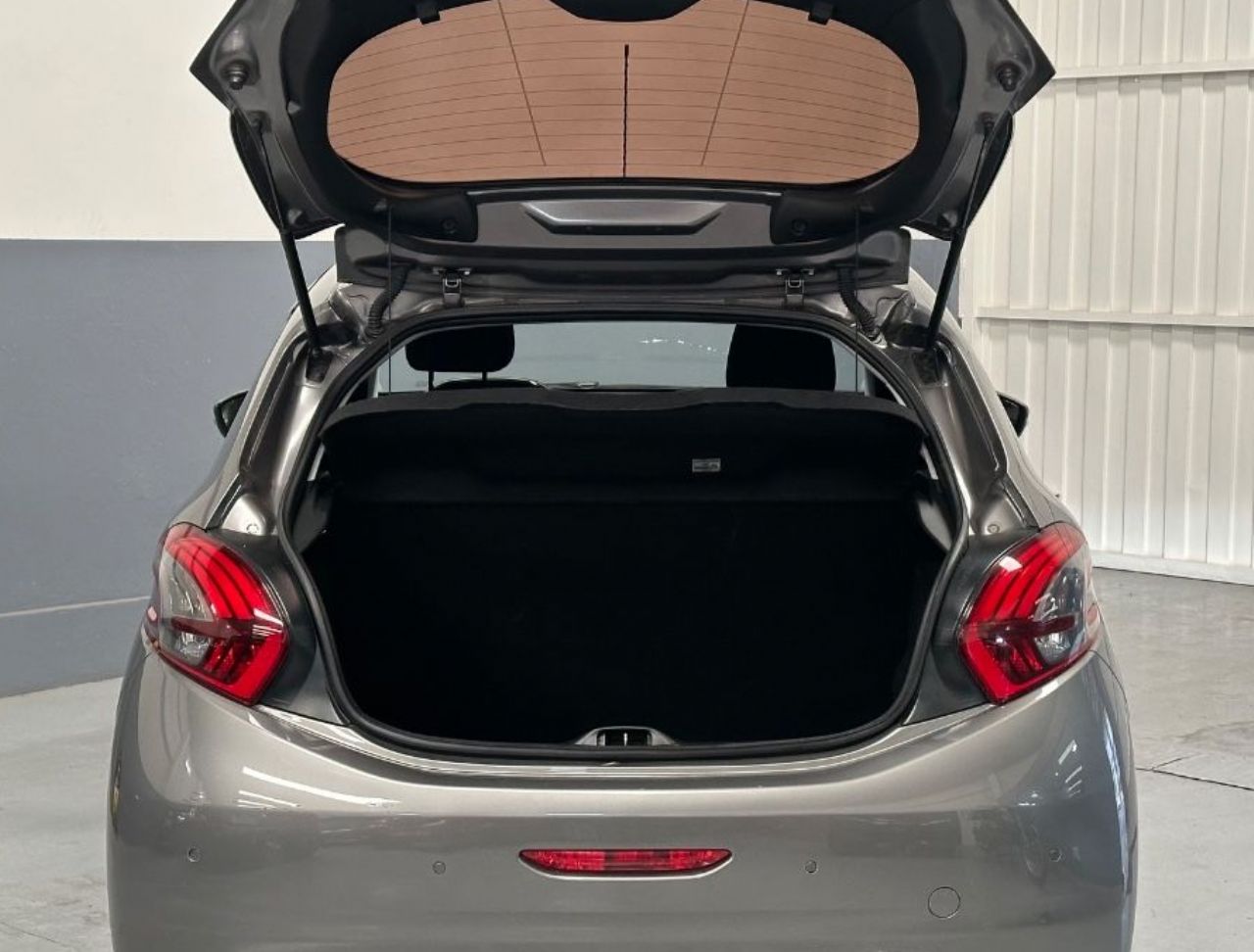 Peugeot 208 Usado Financiado en Mendoza, deRuedas