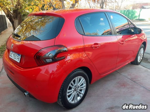 Peugeot 208 Usado en Mendoza, deRuedas