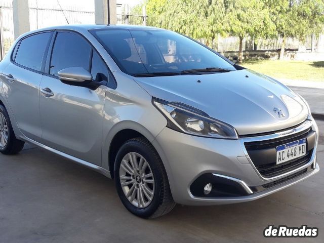 Peugeot 208 Usado en Mendoza, deRuedas