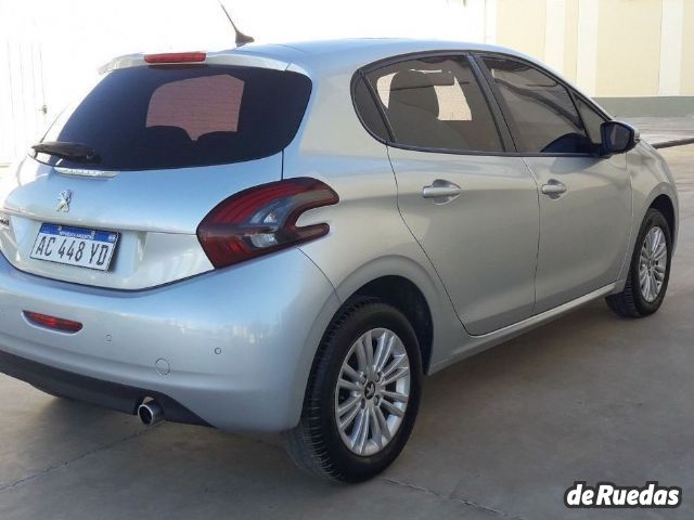 Peugeot 208 Usado en Mendoza, deRuedas