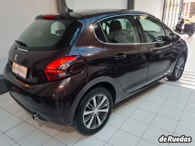 Peugeot 208 Usado en Mendoza, deRuedas