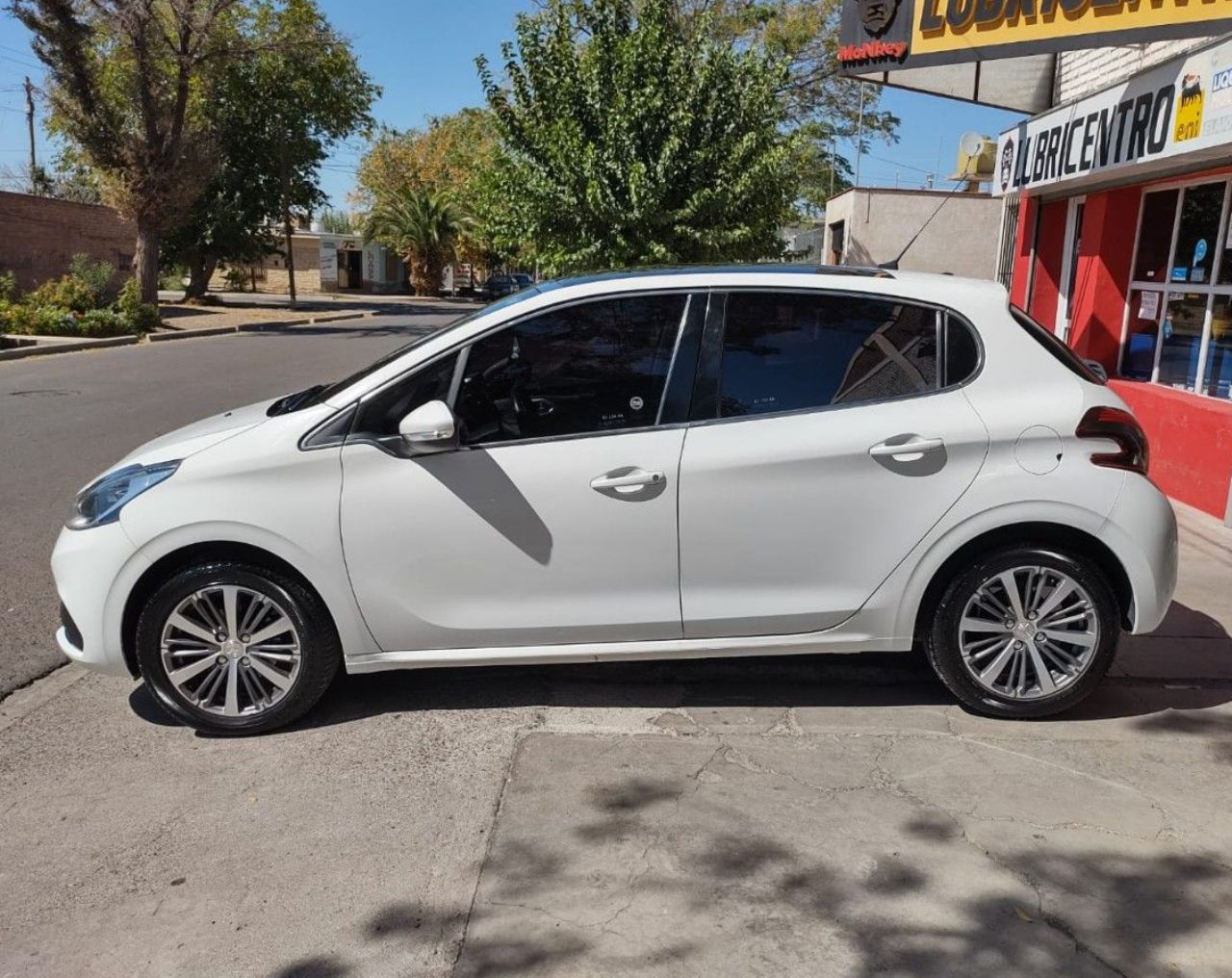 Peugeot 208 Usado en Mendoza, deRuedas