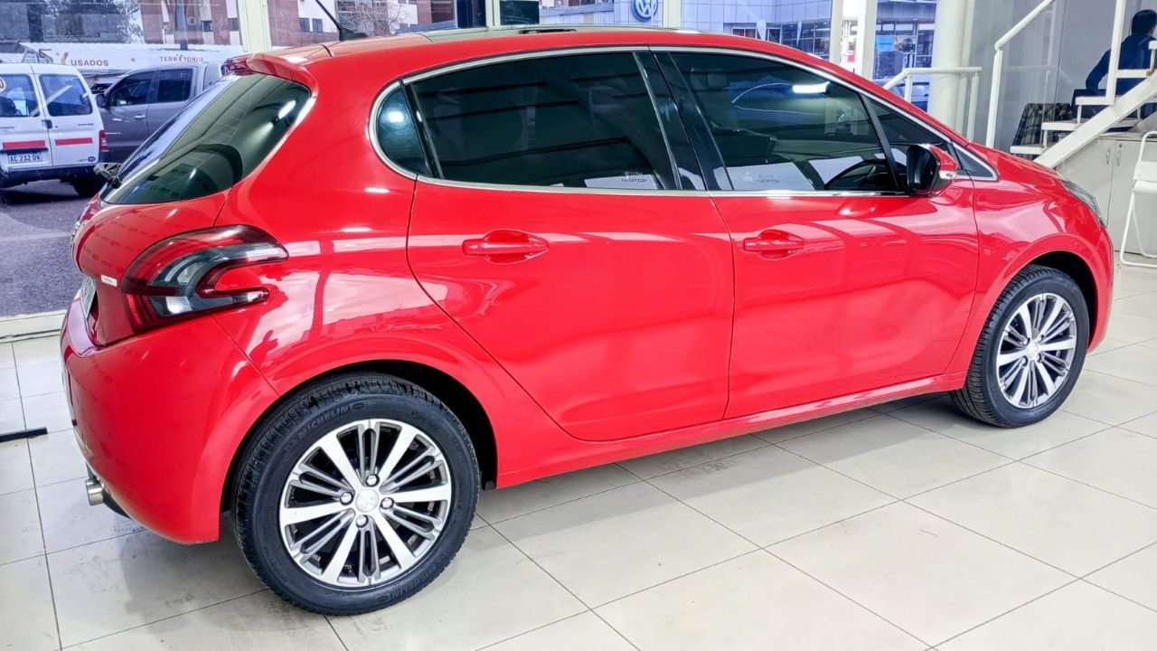 Peugeot 208 Usado en Mendoza, deRuedas