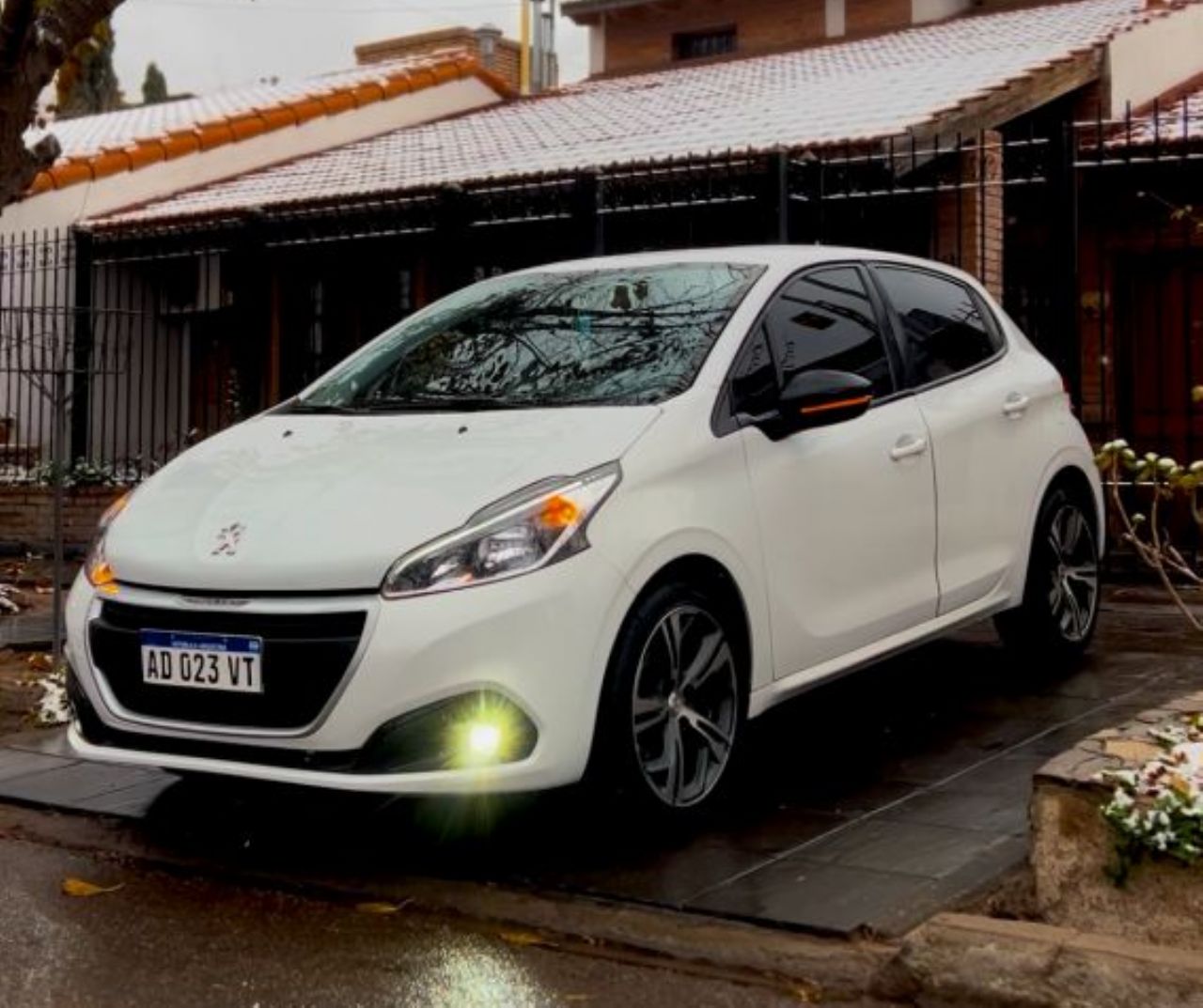 Peugeot 208 Usado en Mendoza, deRuedas
