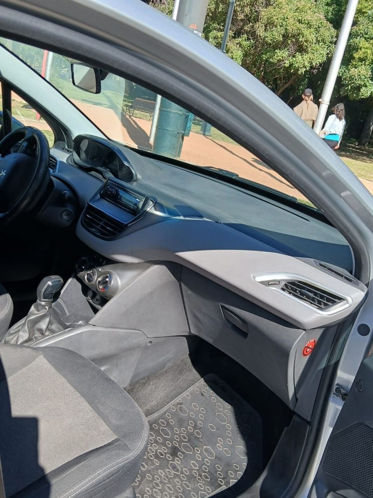 Peugeot 208 Usado en Mendoza, deRuedas