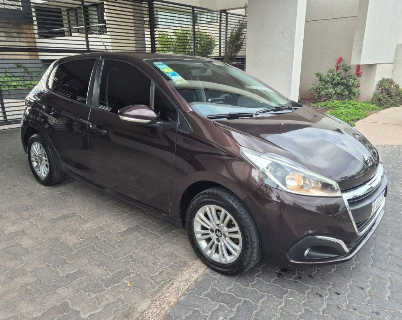 Peugeot 208 Usado Financiado en Mendoza, deRuedas