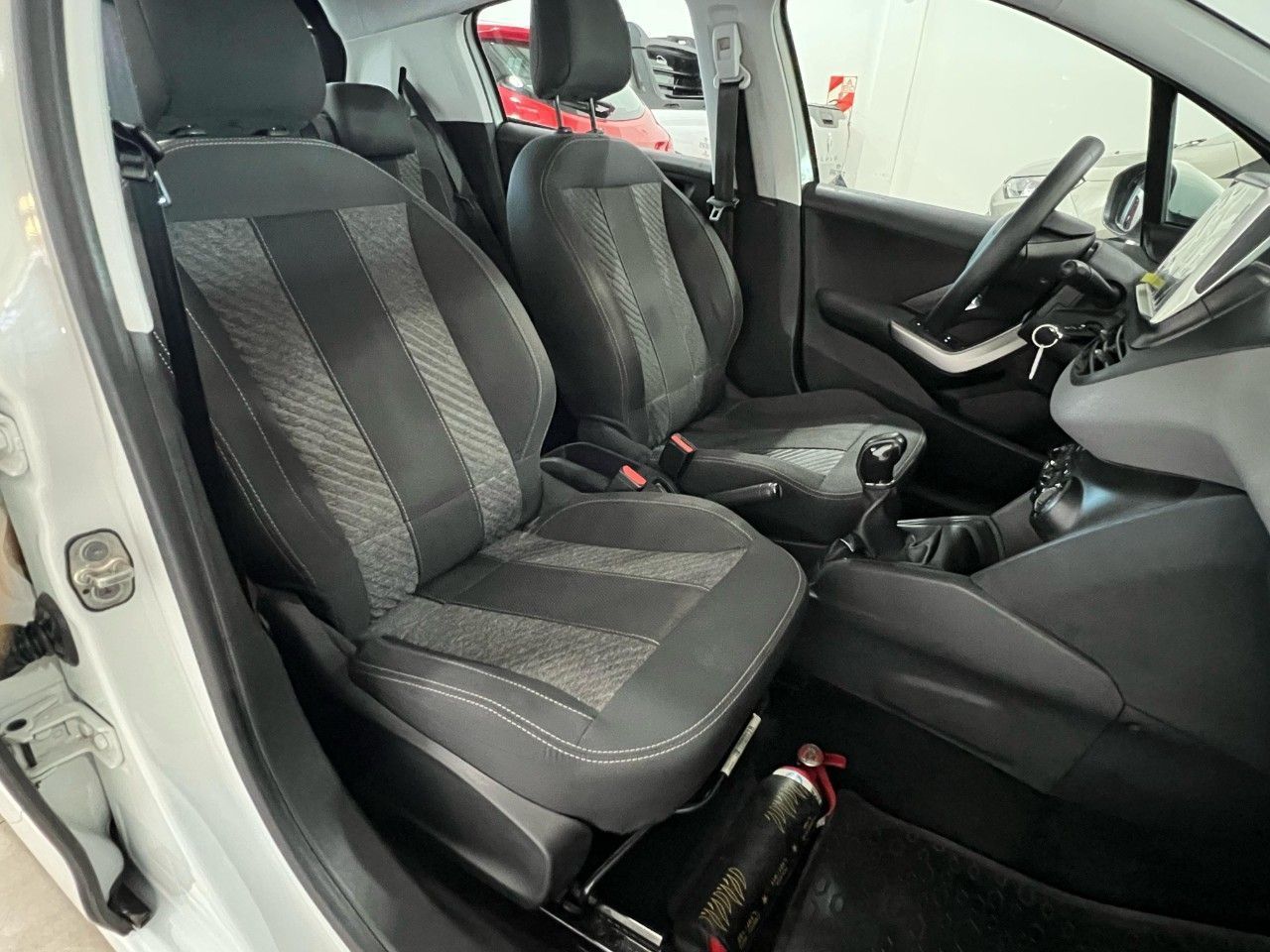 Peugeot 208 Usado Financiado en Córdoba, deRuedas