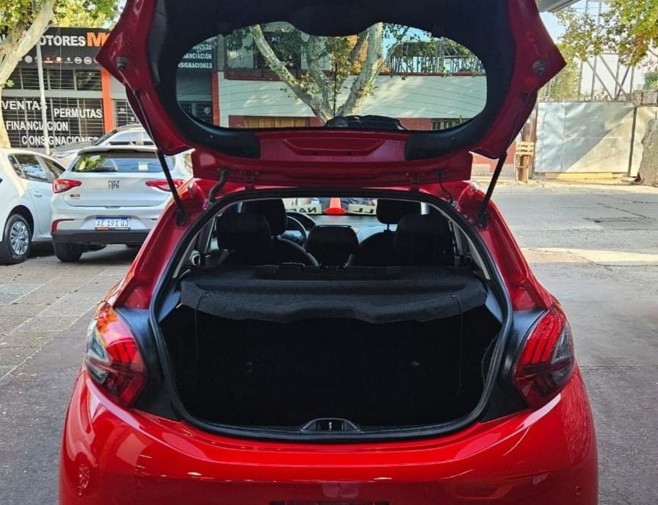 Peugeot 208 Usado en Mendoza, deRuedas