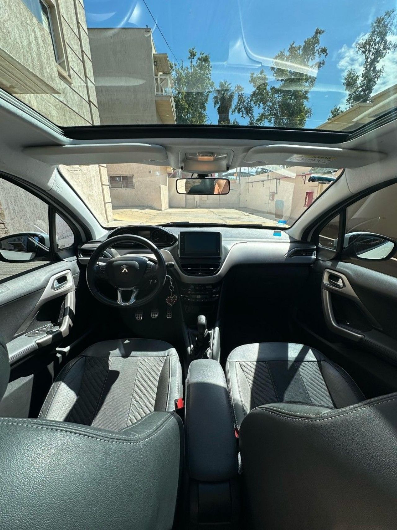 Peugeot 208 Usado en Mendoza, deRuedas