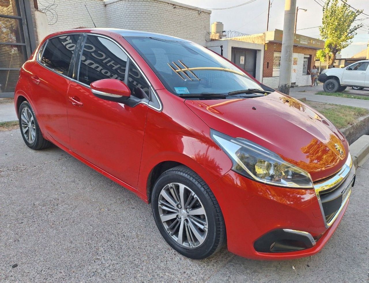 Peugeot 208 Usado en Mendoza, deRuedas