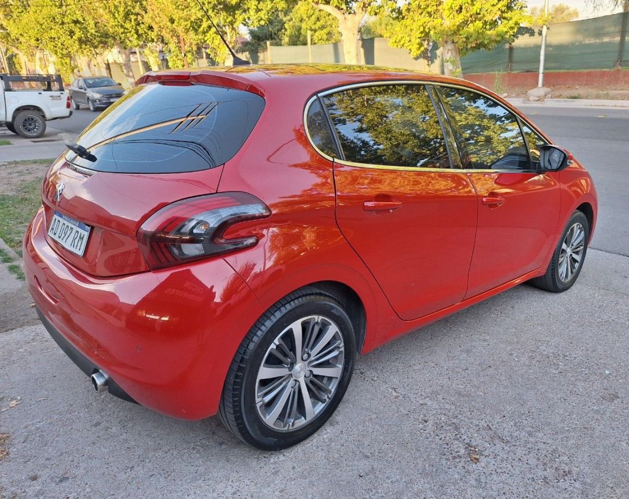 Peugeot 208 Usado en Mendoza, deRuedas