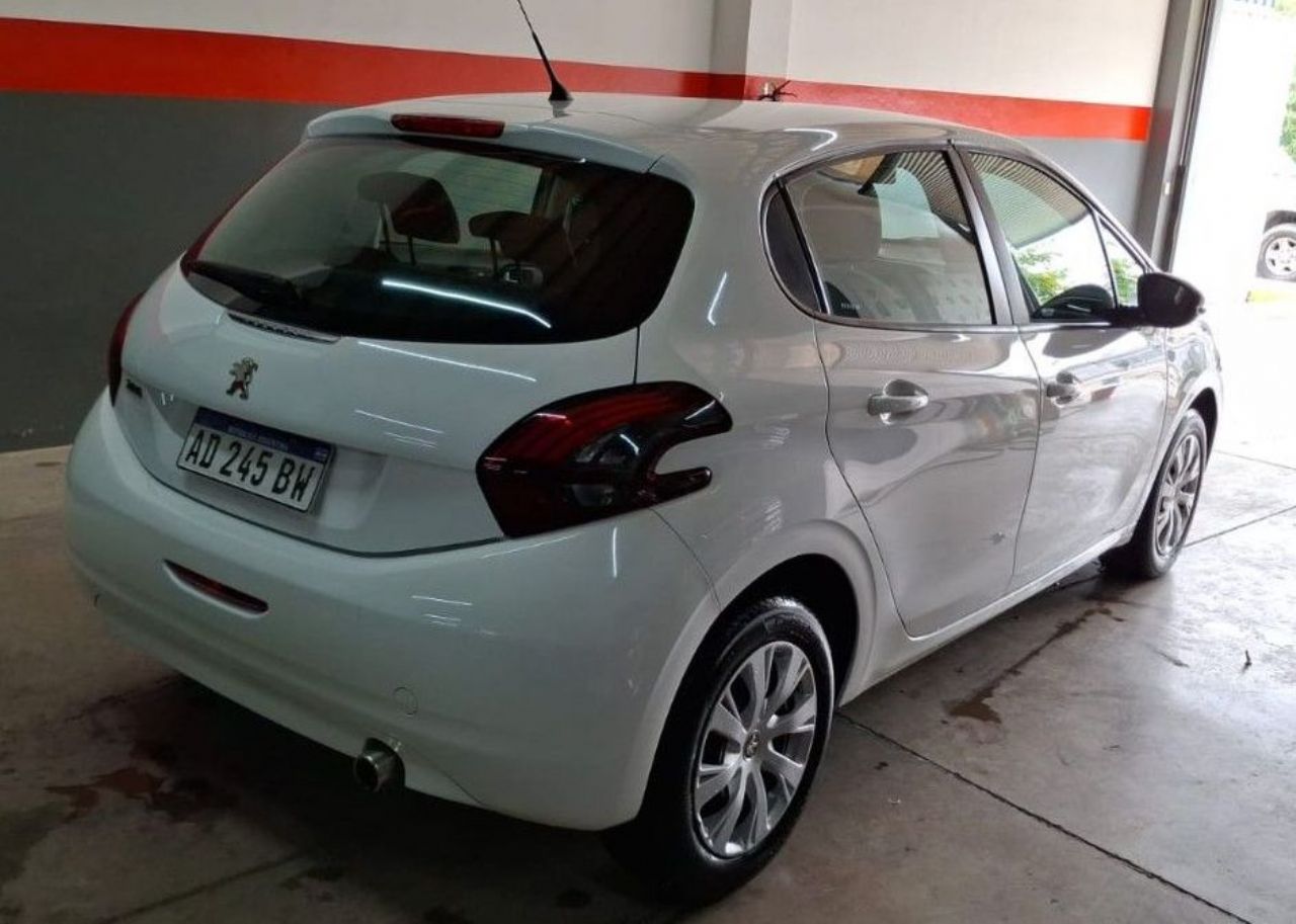Peugeot 208 Usado Financiado en Mendoza, deRuedas
