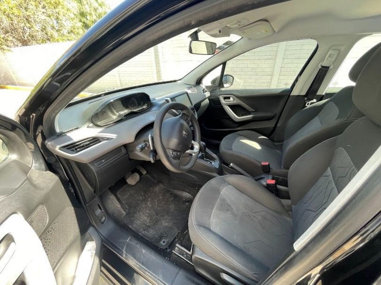 Peugeot 208 Usado en San Juan, deRuedas
