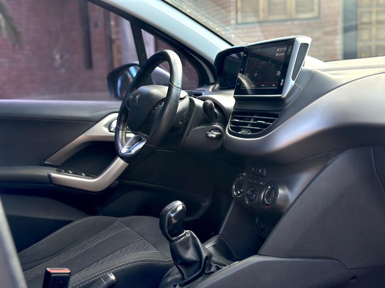 Peugeot 208 Usado Financiado en Córdoba, deRuedas