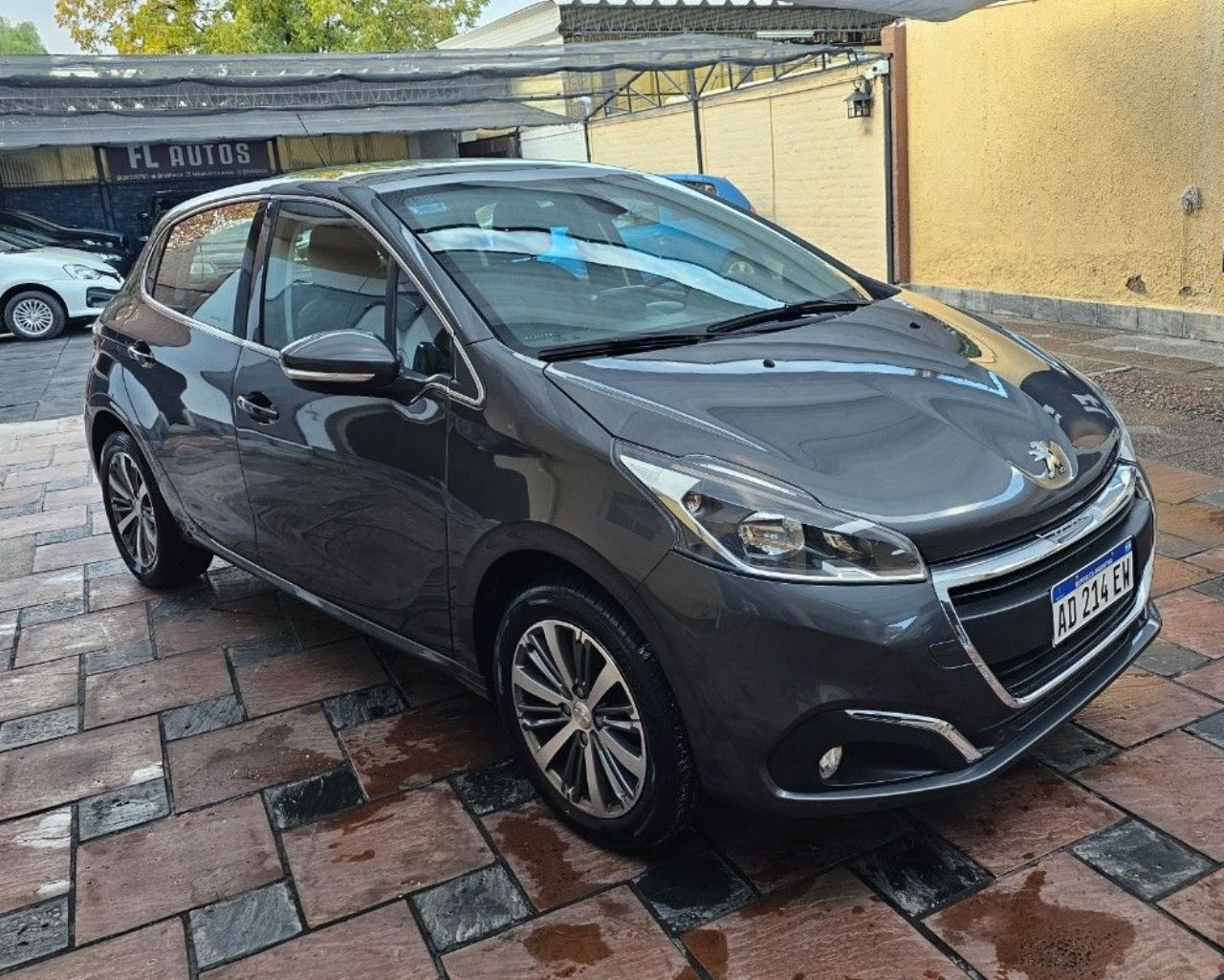 Peugeot 208 Usado en Mendoza, deRuedas