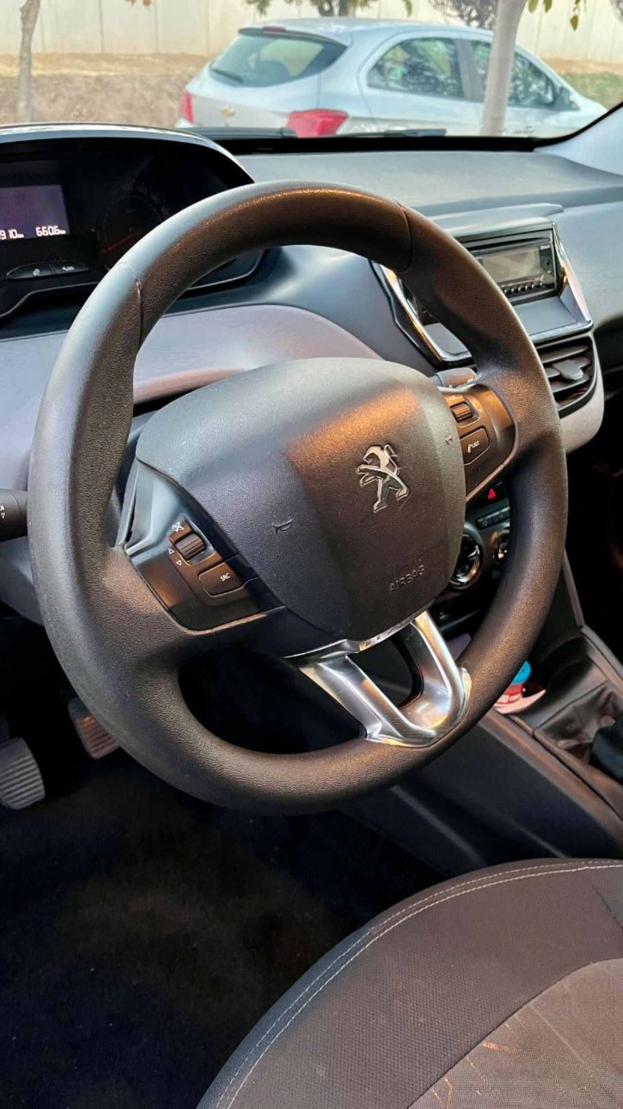 Peugeot 208 Usado en Mendoza, deRuedas