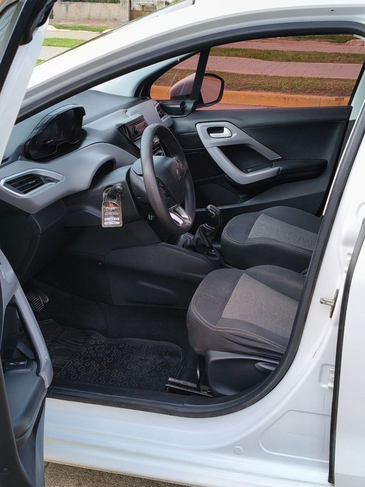 Peugeot 208 Usado en Córdoba, deRuedas
