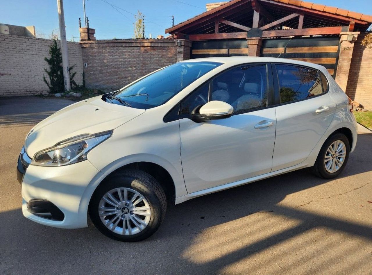 Peugeot 208 Usado en Mendoza, deRuedas