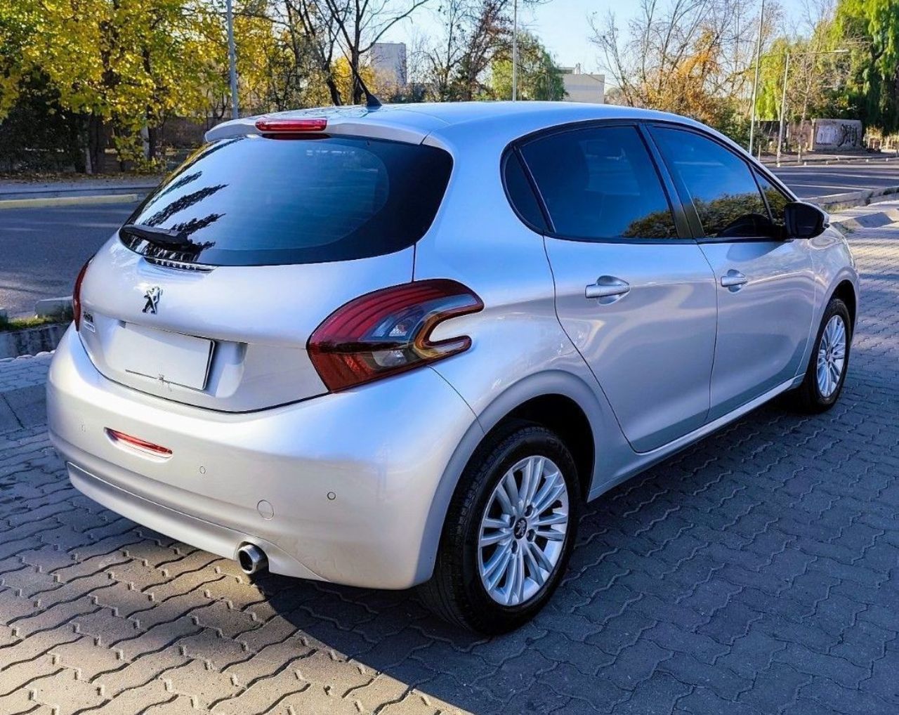 Peugeot 208 Usado en Mendoza, deRuedas